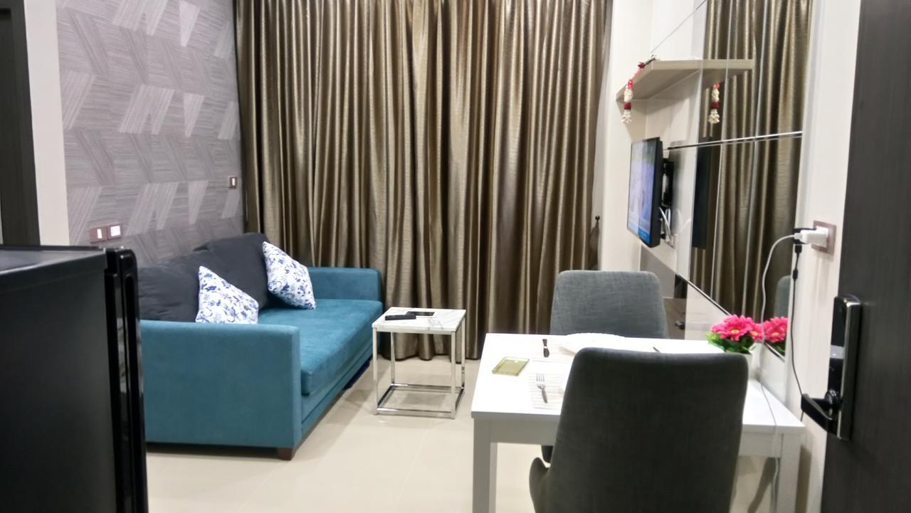 Dusit Grand Condo View Jomtien Beach Extérieur photo