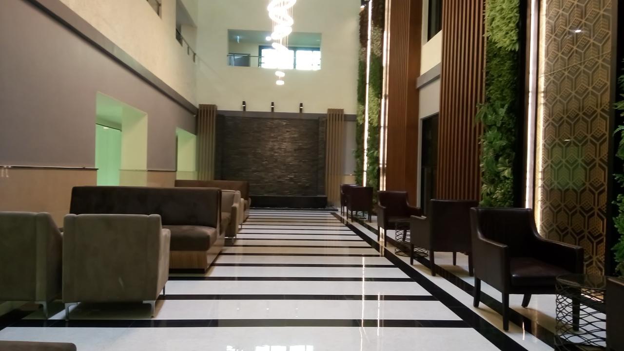 Dusit Grand Condo View Jomtien Beach Extérieur photo