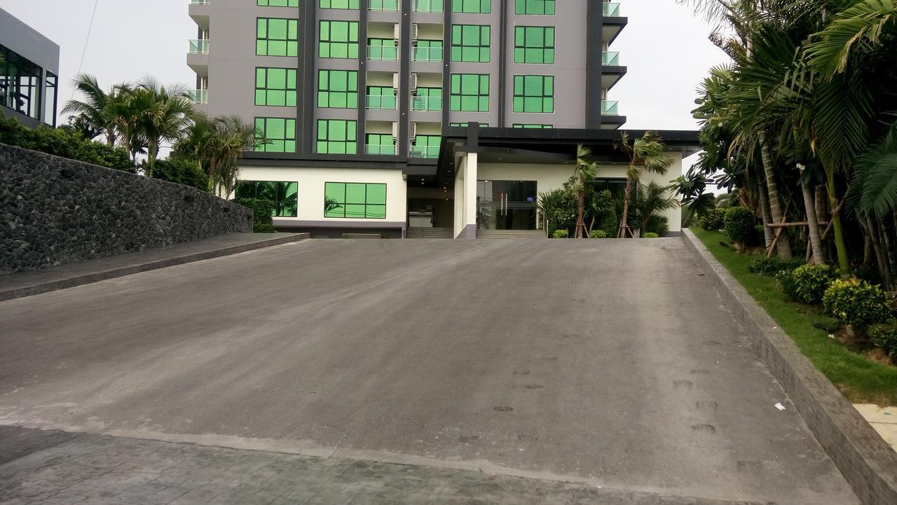 Dusit Grand Condo View Jomtien Beach Extérieur photo